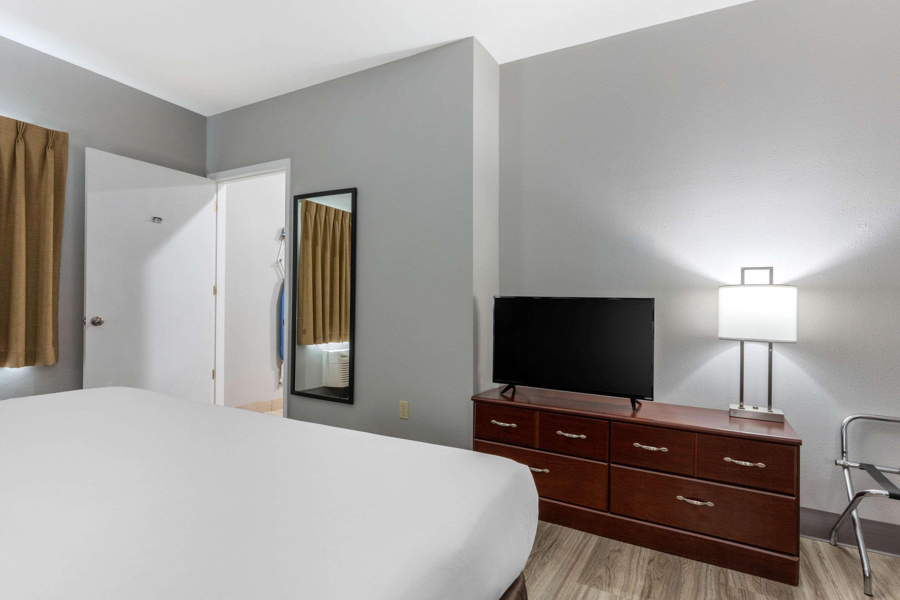 Quality Inn & Suites Demopolis Ngoại thất bức ảnh
