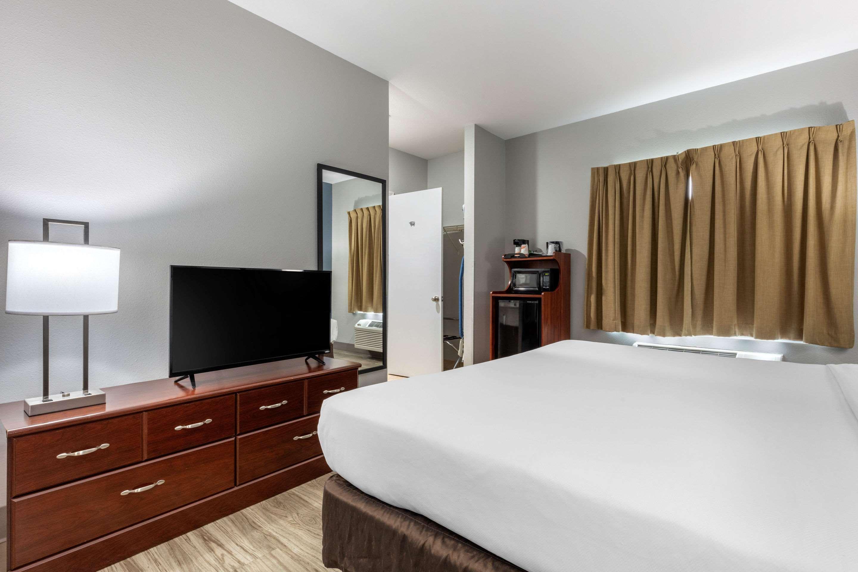 Quality Inn & Suites Demopolis Ngoại thất bức ảnh
