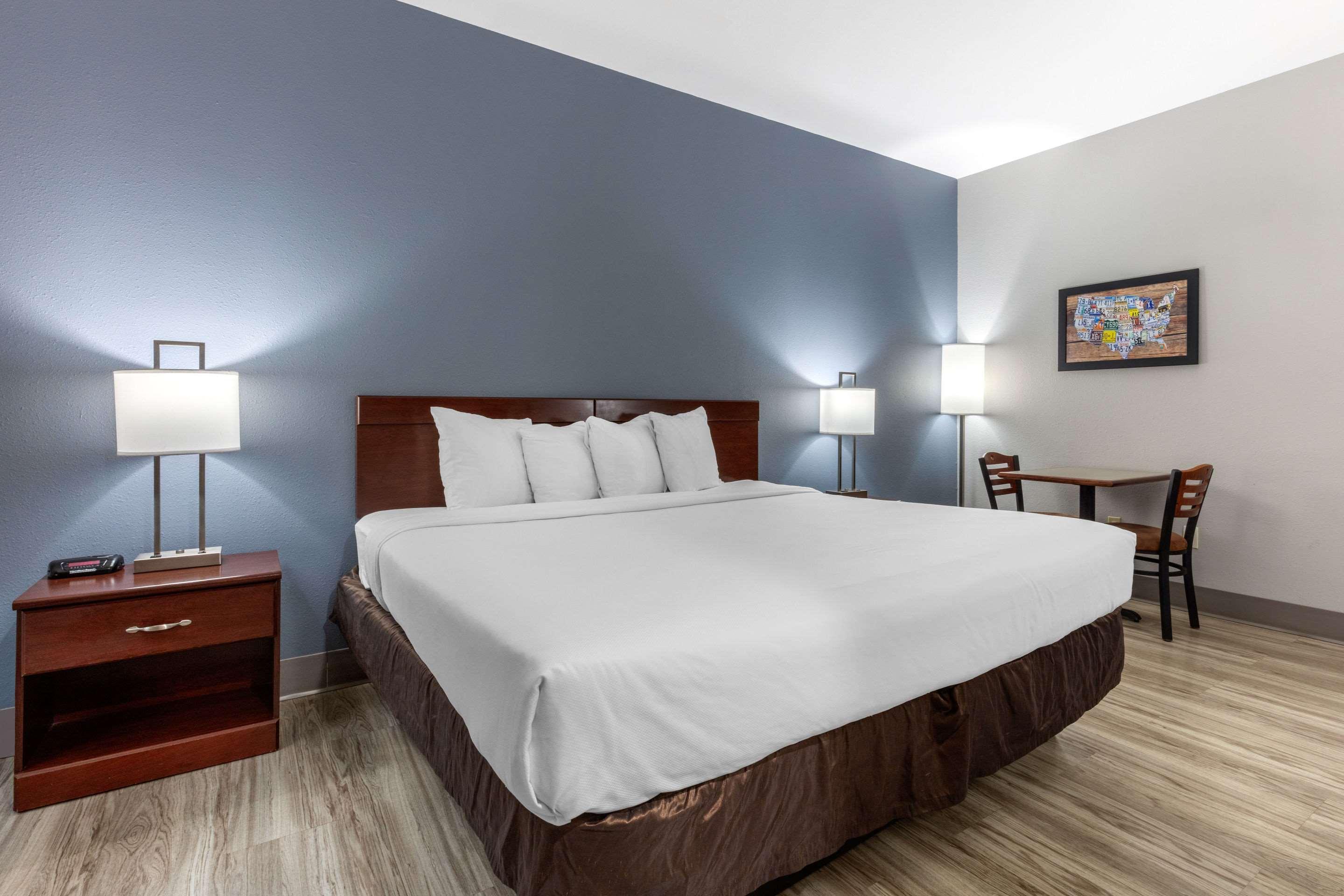 Quality Inn & Suites Demopolis Ngoại thất bức ảnh