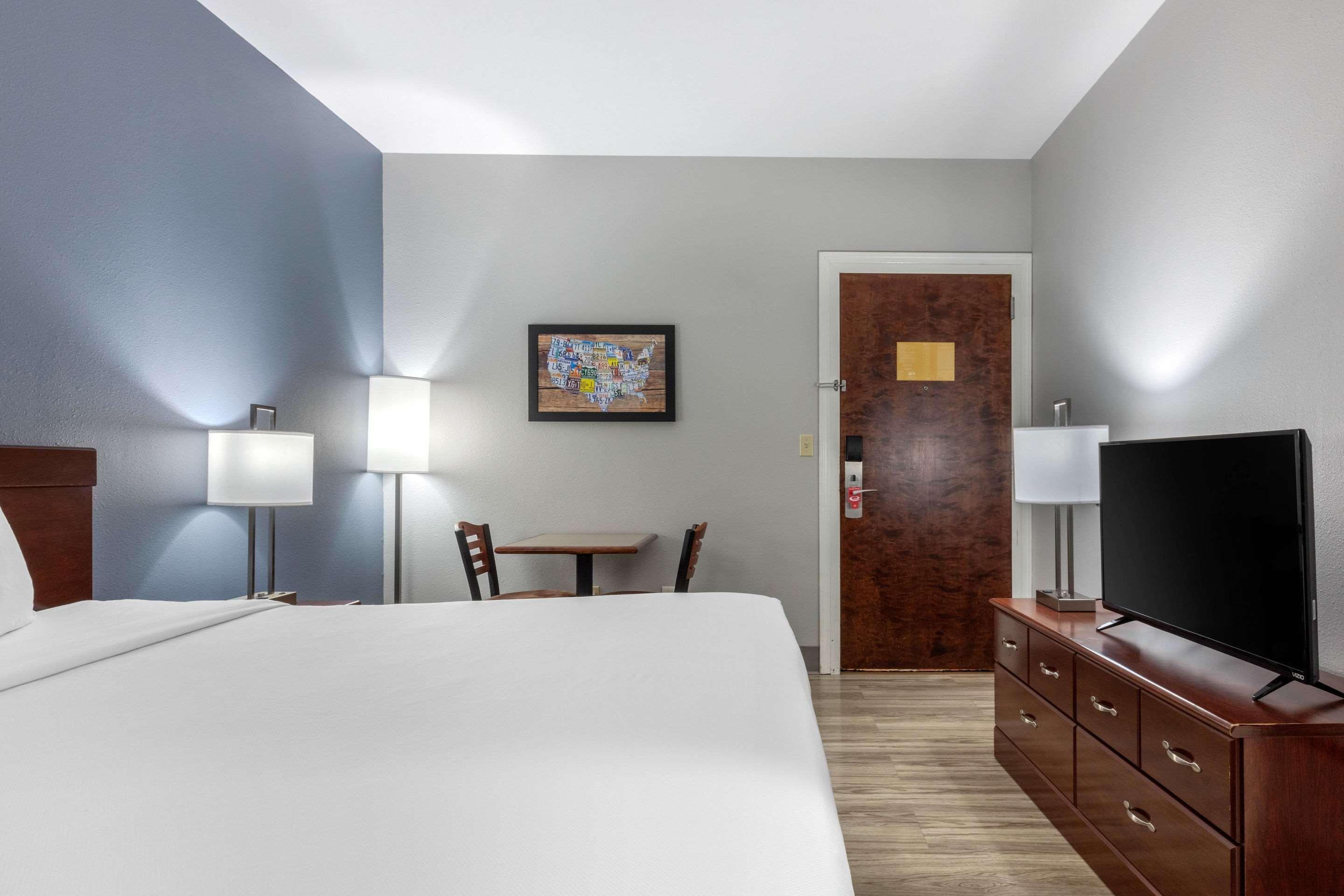 Quality Inn & Suites Demopolis Ngoại thất bức ảnh