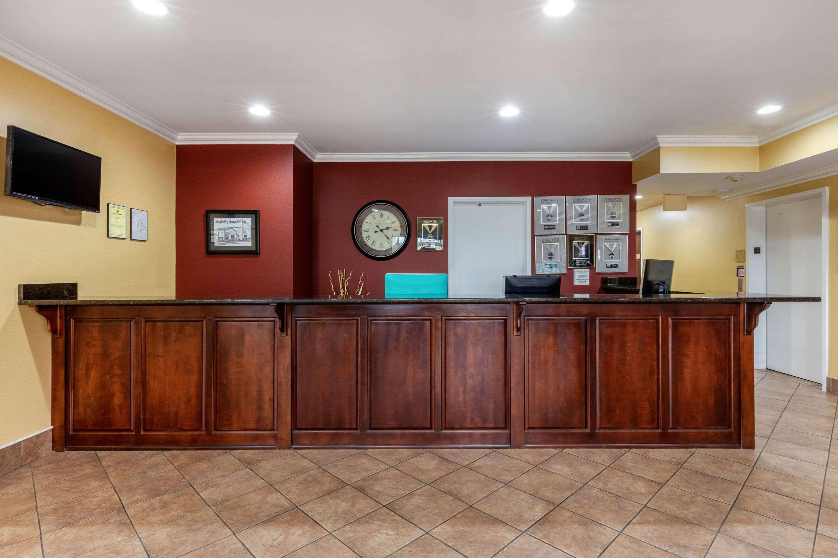 Quality Inn & Suites Demopolis Ngoại thất bức ảnh