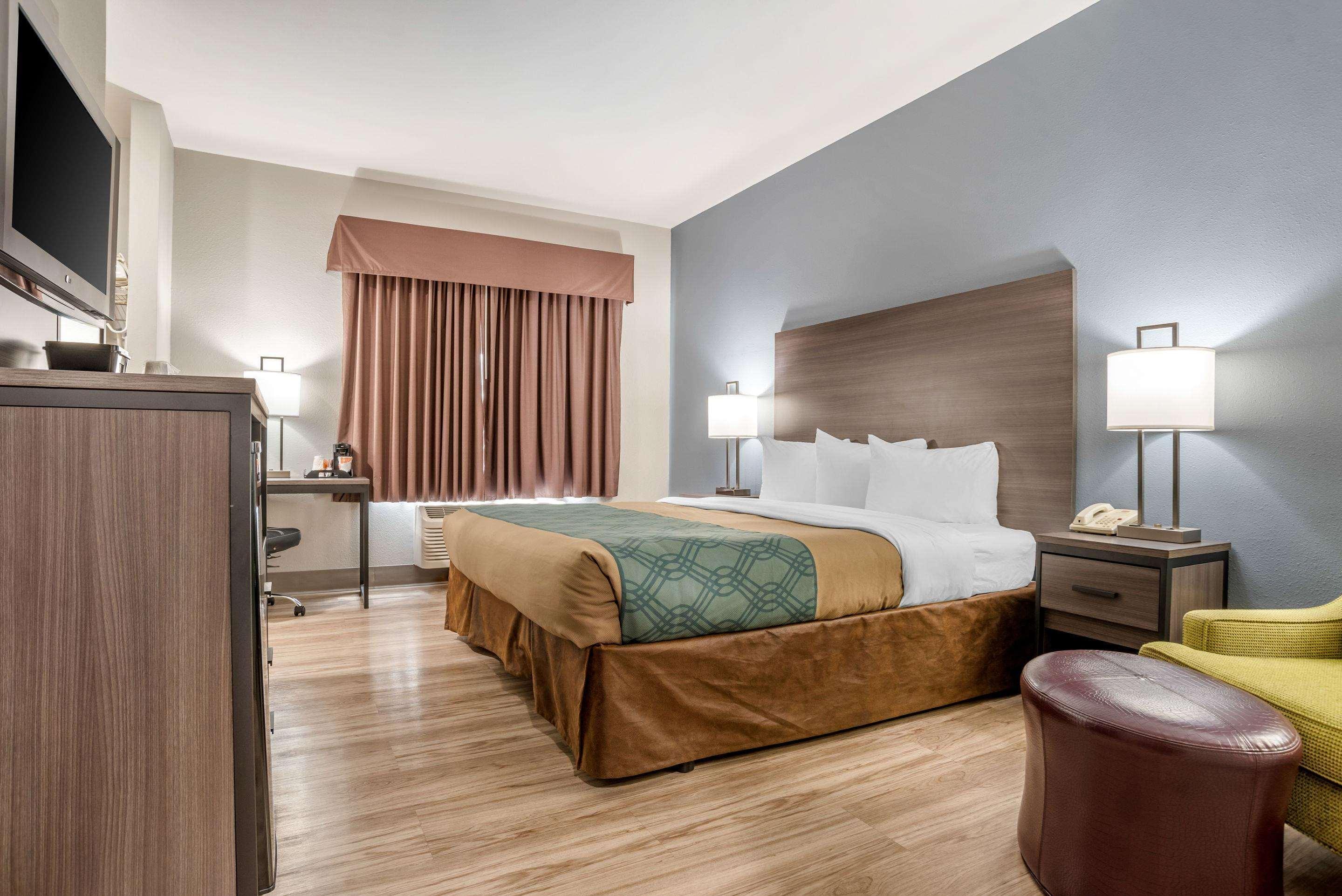 Quality Inn & Suites Demopolis Ngoại thất bức ảnh