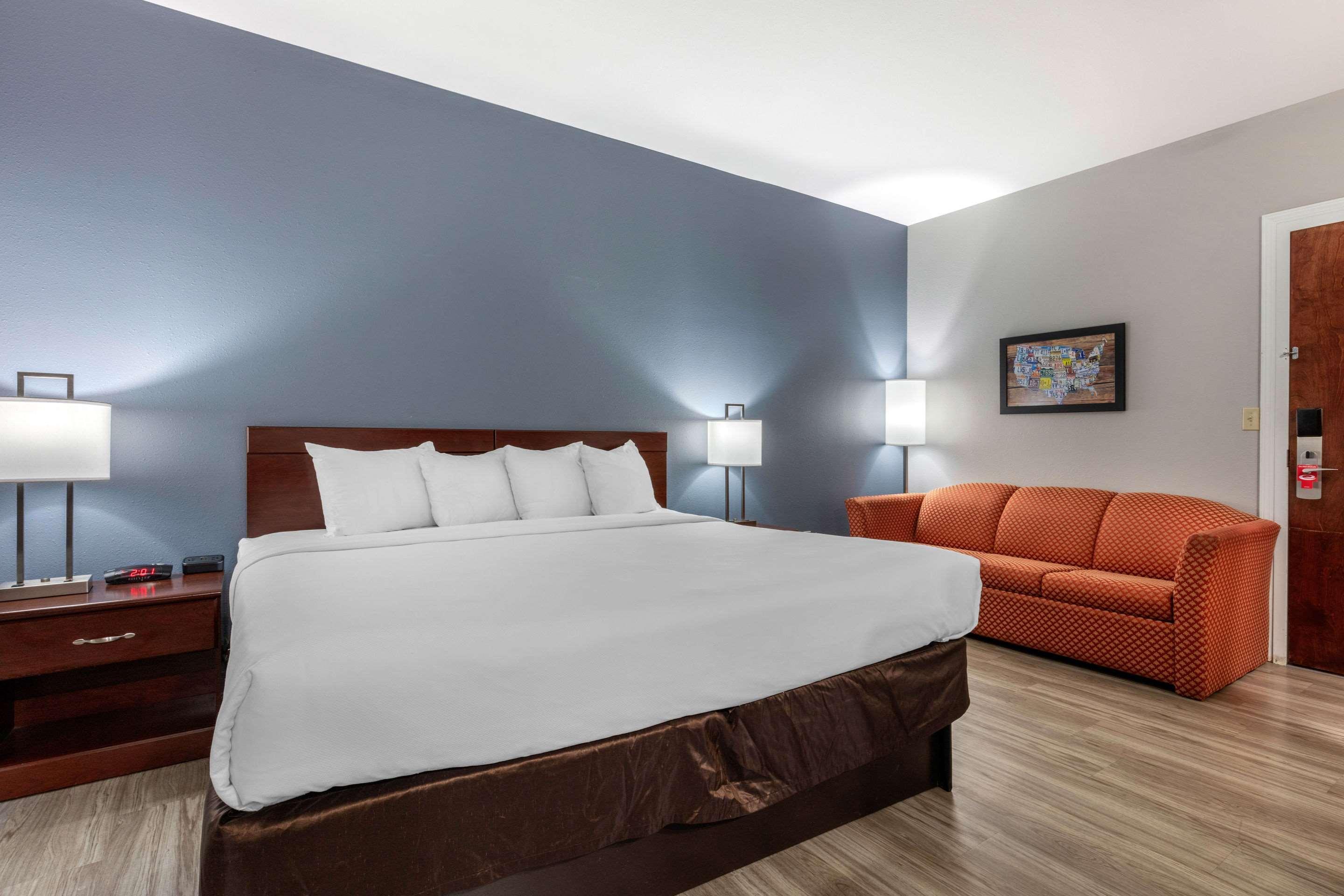 Quality Inn & Suites Demopolis Ngoại thất bức ảnh